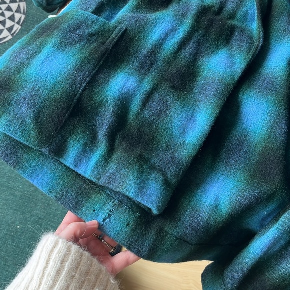 Plaid wool wrap jacket - Picture 4 of 4